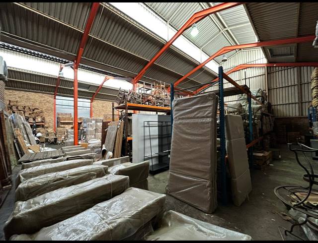 766M² WAREHOUSE TO LET IN KRAMERVILLE